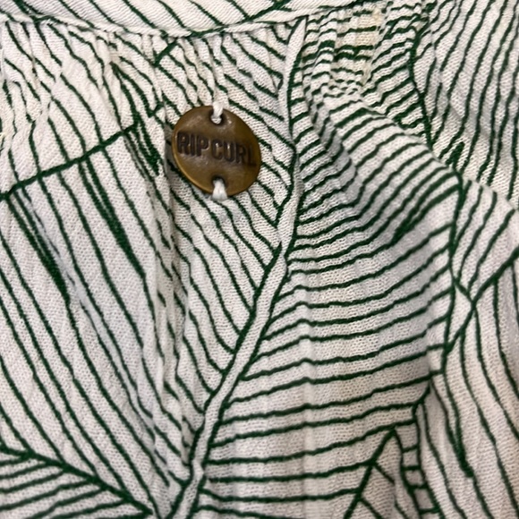 Rip Curl. Hardly Worn. Beach Dress. Tropical leaf pattern. Sz M - Picture 3 of 3